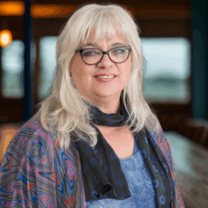 Alternate headshot (with background) of Joanne King, new board of director member with Dementia Society of Ottawa and Renfrew County (July 2025)