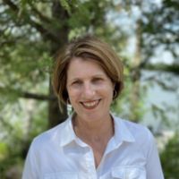 Portrait de Nancy Barrett, membre du conseil d'administration de la Dementia Society